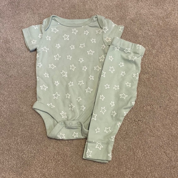 cloud island Other - CLOUD Island 2 Piece 0-3MO Outfit​